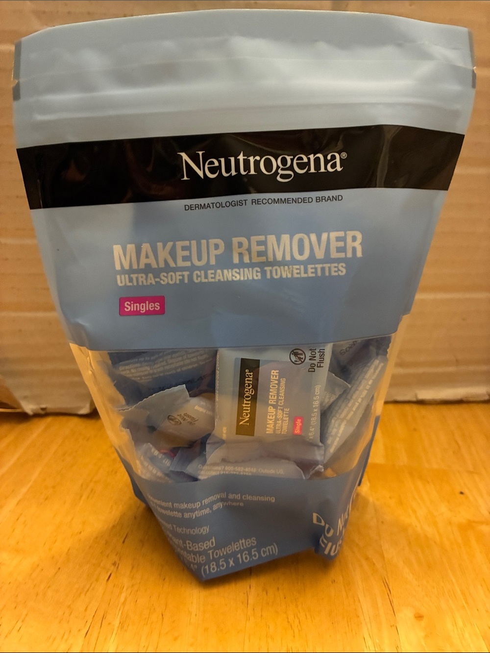 Neutrogena individually wrapped makeup Remover Ultra-Soft Cleansing Towelettes